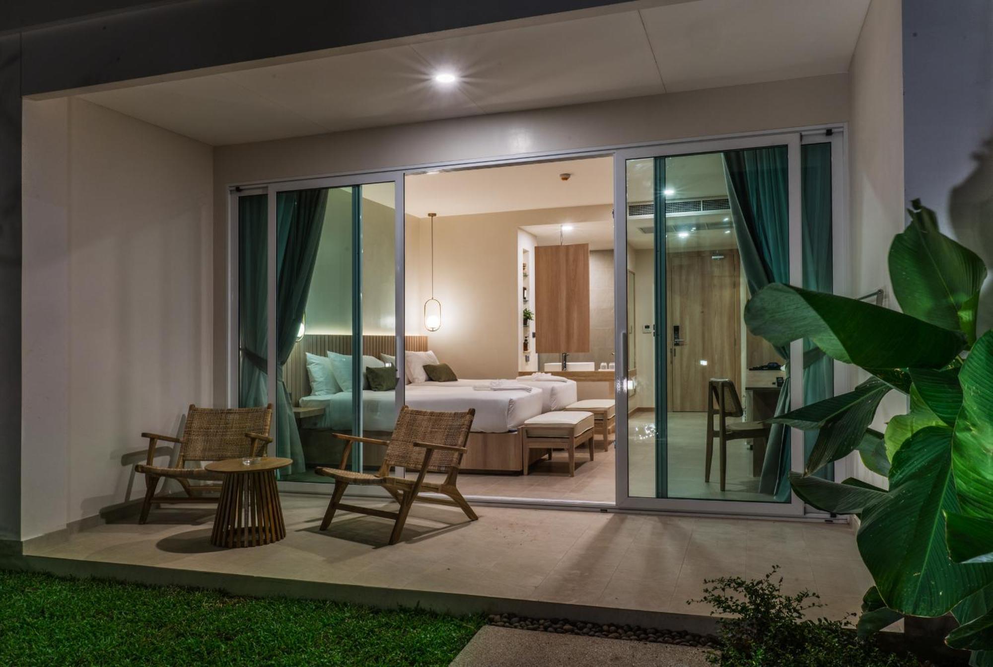 Niranapa Boutique Resort Kata-part Kültér fotó